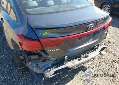 2021 Kia Forte Gt-Line from USA, damaged, VIN 3KPF34ADXME403944